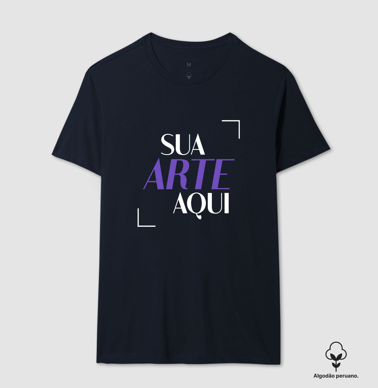 T-Shirt 7TREE Classic 100% algodão peruano, azul marinho, fundo branco, mostrando a amplitude do corte.
